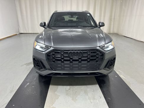 Used 2025 Audi Q5 e Premium Plus w/ Premium Plus Package AWD/4WD image 3