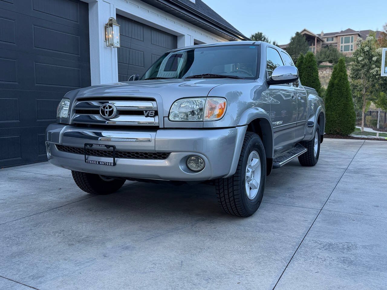 Used 2005 Toyota Tundra SR5 w/ TRD Off-Road Pkg AWD/4WD image 3