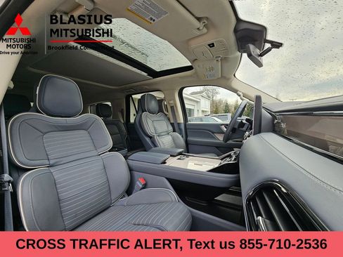 Used 2022 Lincoln Navigator Black Label image 17