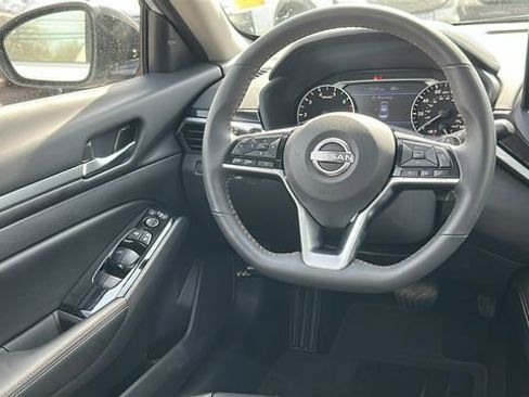 Certified 2024 Nissan Altima 2.5 SR w/ SR Premium Package AWD/4WD image 22