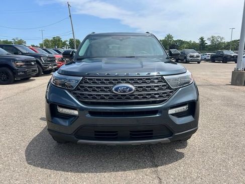 Certified 2023 Ford Explorer XLT w/ Equipment Group 202A AWD/4WD image 2