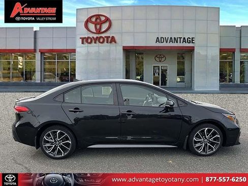Used 2022 Toyota Corolla SE image 5