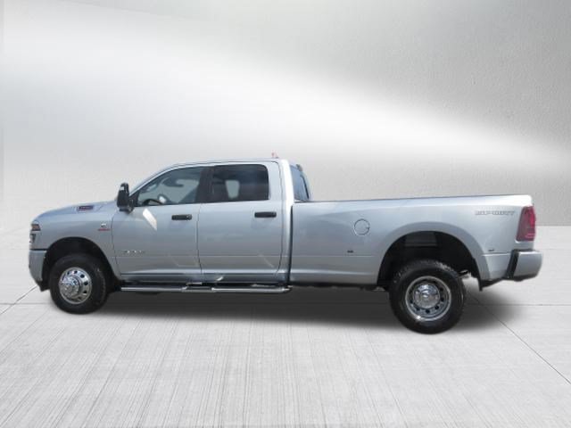 New 2026 RAM 3500 Big Horn AWD/4WD image 8