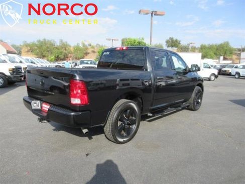 Used 2017 RAM 1500 Express w/ Black Ram 1500 Express Group image 3