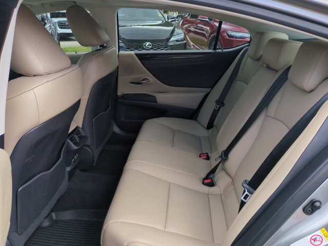 Used 2019 Lexus ES 350 w/ Premium Package FWD image 13