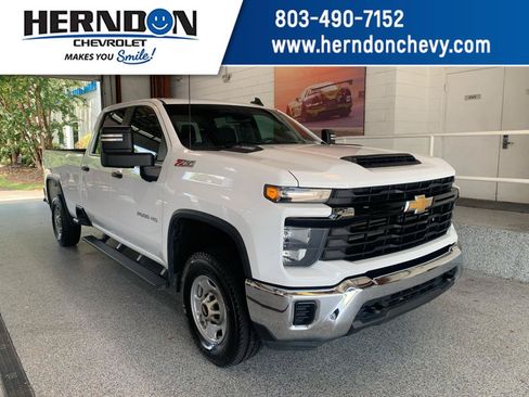 Used 2024 Chevrolet Silverado 2500 W/T AWD/4WD image 1