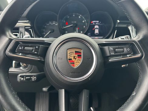 Used 2024 Porsche Macan AWD/4WD image 15