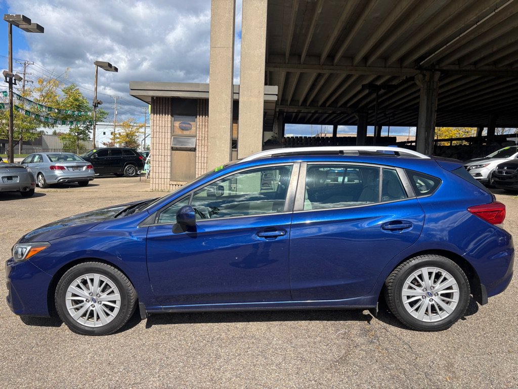 Used 2018 Subaru Impreza 2.0i Premium AWD/4WD image 2