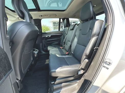Used 2020 Volvo XC90 T5 Momentum AWD/4WD image 25