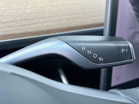 Used 2020 Tesla Model 3 Standard Range Plus image 20