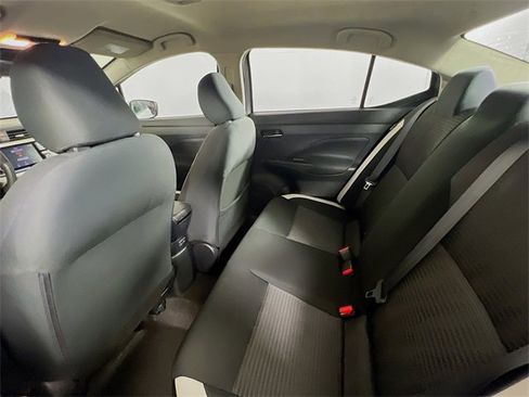 Used 2021 Nissan Versa SV image 19