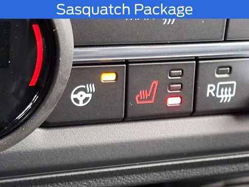 New 2025 Ford Bronco Badlands image 15