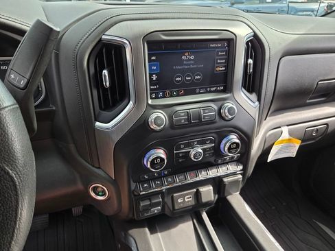 Used 2020 GMC Sierra 1500 Denali w/ Denali Ultimate Package AWD/4WD image 22
