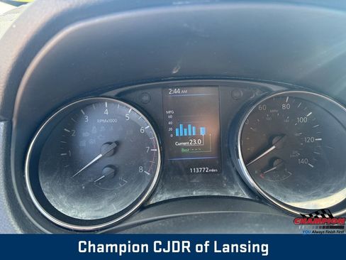 Used 2019 Nissan Rogue SV FWD image 20
