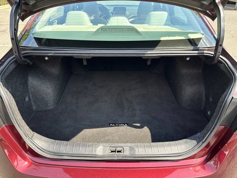 Certified 2025 Nissan Altima 2.5 SV FWD image 34