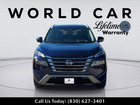 Used 2025 Nissan Rogue SL w/ Tech Package AWD/4WD image 2