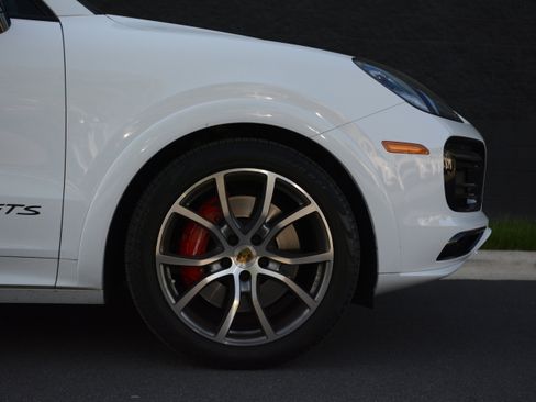 Certified 2022 Porsche Cayenne GTS image 11