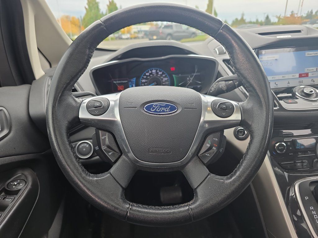 Used 2016 Ford C-MAX Energi SEL w/ Equipment Group 302A FWD image 19
