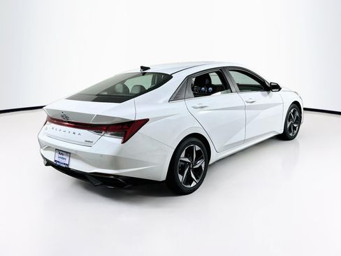 Used 2023 Hyundai Elantra Limited FWD image 5