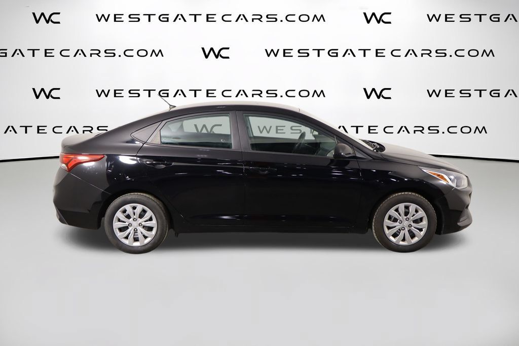Used 2022 Hyundai Accent SE FWD image 41
