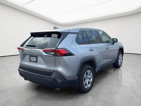 Used 2024 Toyota RAV4 LE AWD/4WD image 5