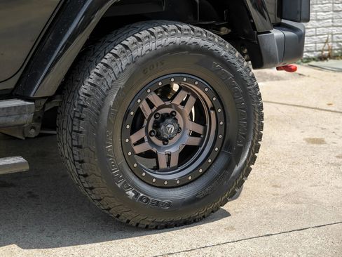 Used 2016 Jeep Wrangler Unlimited Rubicon image 54