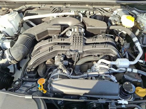 Certified 2025 Subaru Crosstrek 2.0i Premium image 32