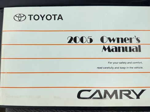 Used 2005 Toyota Camry LE image 12