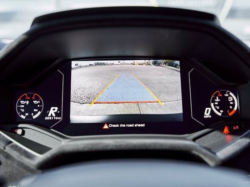 Used 2024 Lamborghini Huracan Sterrato image 76