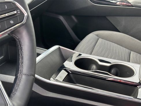 Certified 2025 Chevrolet Equinox LT image 13