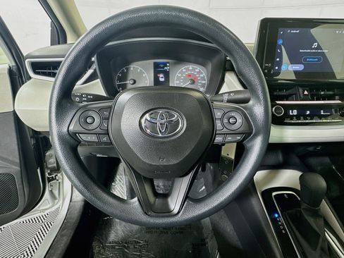 Certified 2025 Toyota Corolla LE FWD image 15