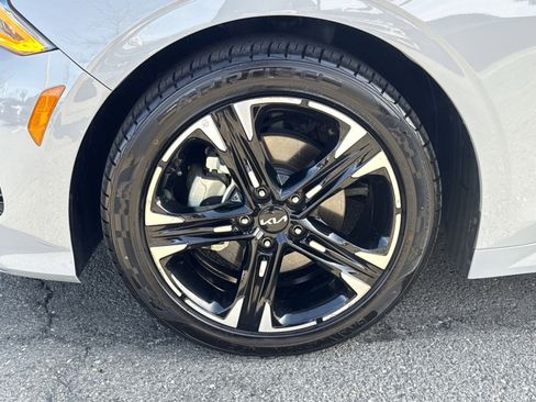 Used 2024 Kia K5 GT-Line image 10