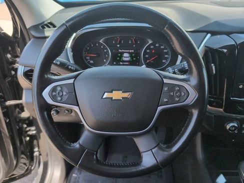 Certified 2021 Chevrolet Traverse LT FWD image 11