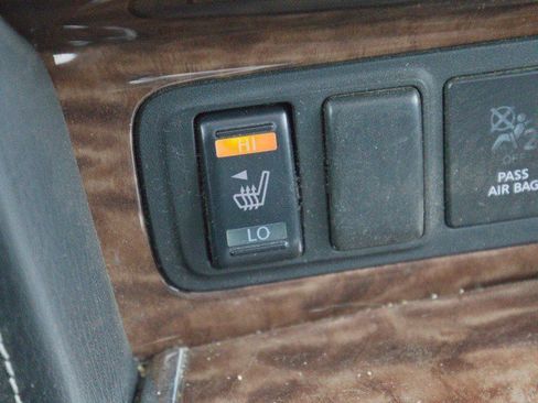 Used 2018 Nissan Armada SL w/ Moonroof Package AWD/4WD image 28