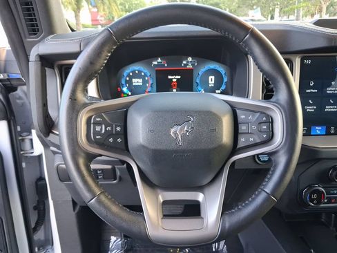 Used 2025 Ford Bronco Outer Banks AWD/4WD image 17