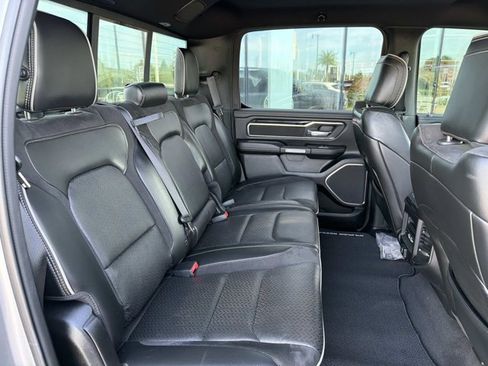 Used 2019 RAM 1500 Laramie AWD/4WD image 23