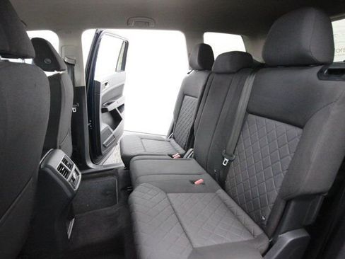 Used 2018 Volkswagen Atlas S image 16