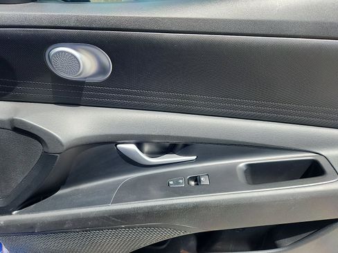 Certified 2023 Hyundai Elantra SEL FWD image 34