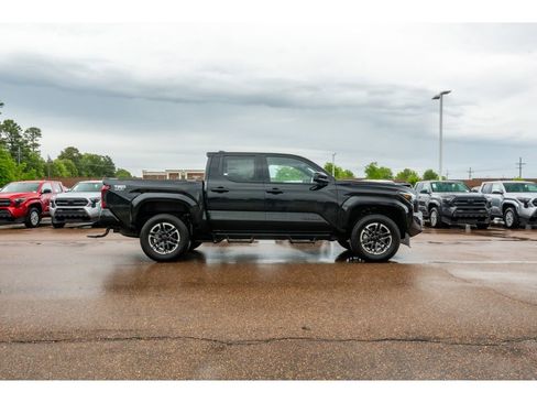 New 2026 Toyota Tacoma TRD Sport RWD image 4