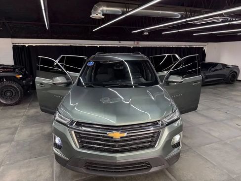 Used 2022 Chevrolet Traverse LT FWD image 39