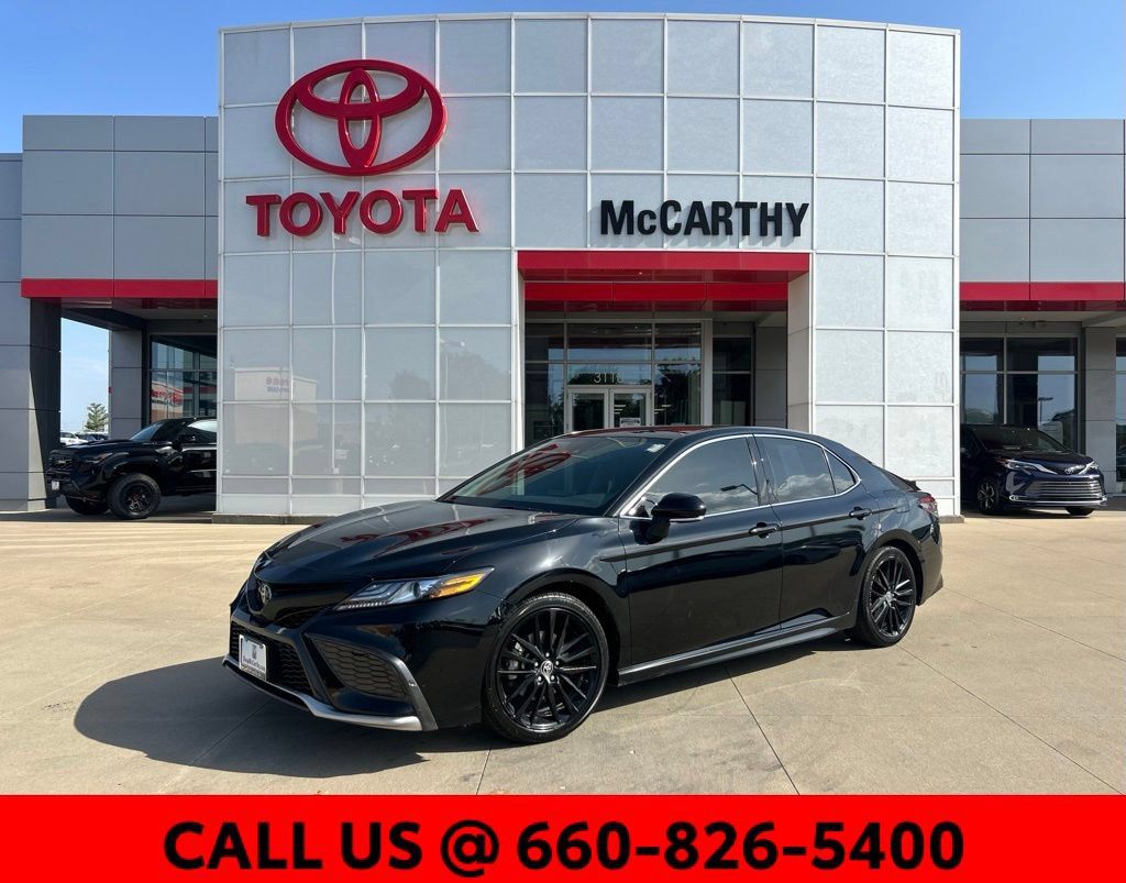 Used 2021 Toyota Camry XSE FWD image 1