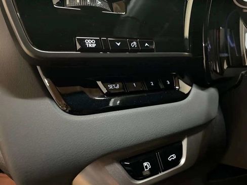Used 2024 Lexus RX 350 AWD w/ Convenience Package image 32