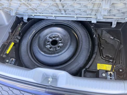 Used 2009 Toyota Matrix S image 13