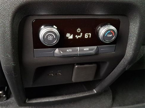 Certified 2025 GMC Acadia Elevation image 12