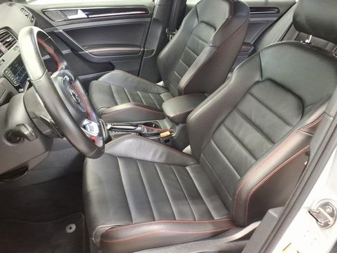 Used 2017 Volkswagen GTI Autobahn FWD image 17