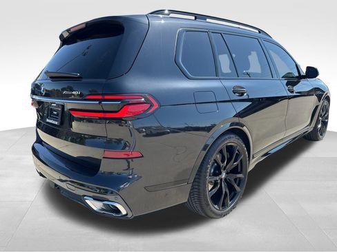 Used 2024 BMW X7 xDrive40i w/ M Sport Package image 12