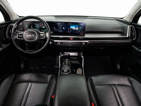 Certified 2024 Kia Sorento S image 27