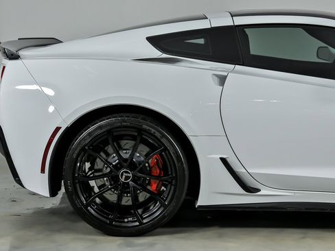 Used 2017 Chevrolet Corvette Grand Sport RWD image 13