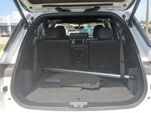 Used 2024 Mitsubishi Outlander SE Black Edition FWD image 36