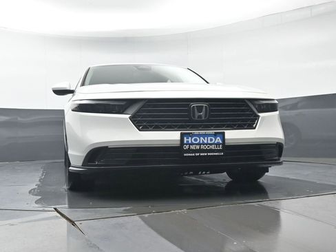 Used 2023 Honda Accord LX image 33